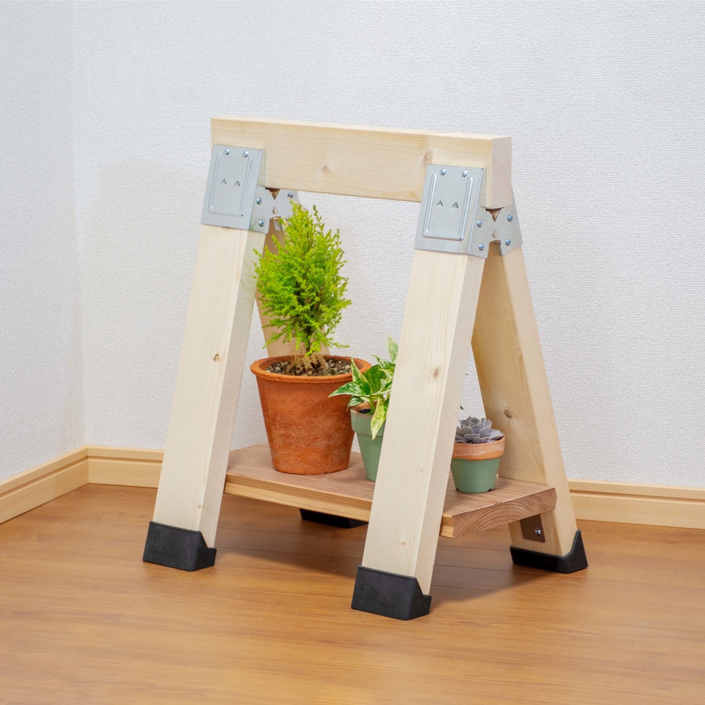 トライジョイントブラケット 脚用キャップ|【トライジョイントブラケット公式】簡単オシャレDIY。作業台、シェルフやハンガーラックなどアイデア次第